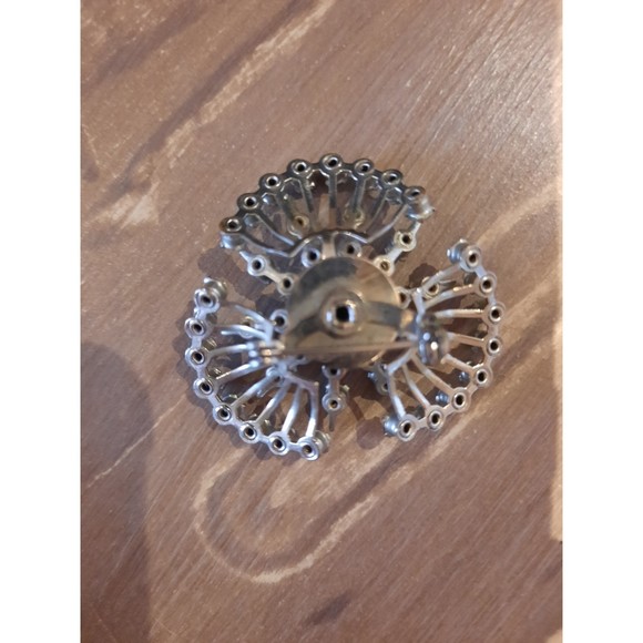 VTG Brooch/Pin Light Blue Stones Silver Colored Setting, Costume, No Makers Mark - Picture 4 of 6